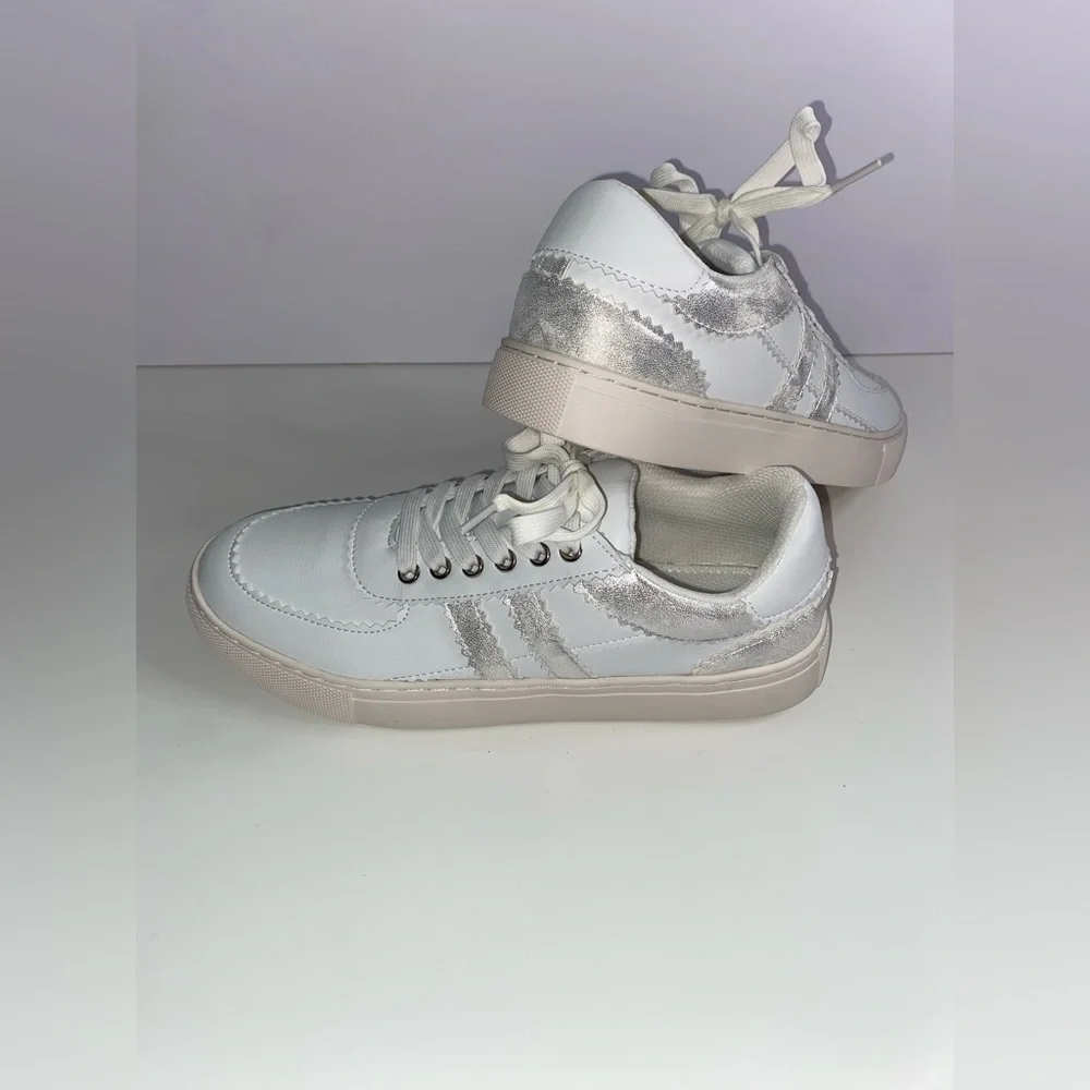 NEW!‎ Corkys footwear women’s Rizz Fashion Sneaker